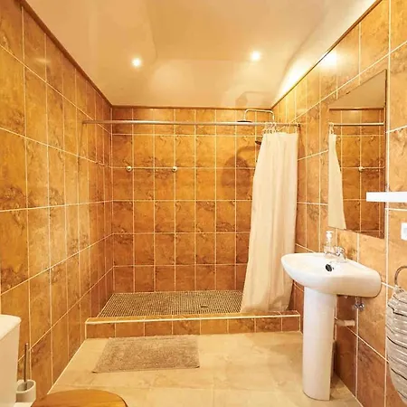 Spacious 4 Bedroom - Peaceful Rural Escape * Penacova