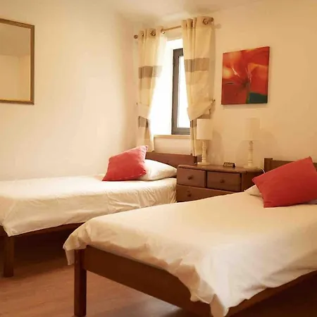 Spacious 4 Bedroom - Peaceful Rural Escape Casa de Férias Penacova