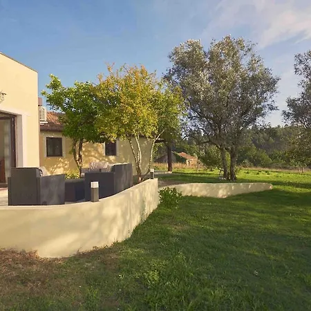 Spacious 4 Bedroom - Peaceful Rural Escape * Penacova