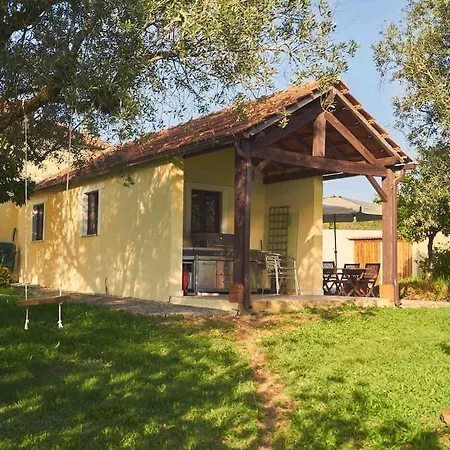 Spacious 4 Bedroom - Peaceful Rural Escape Penacova